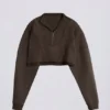 Sweat-shirt court en jersey de coton délavé à l’acide, couleur marron Sweat-shirt court en jersey de coton délavé à l’acide, couleur marron