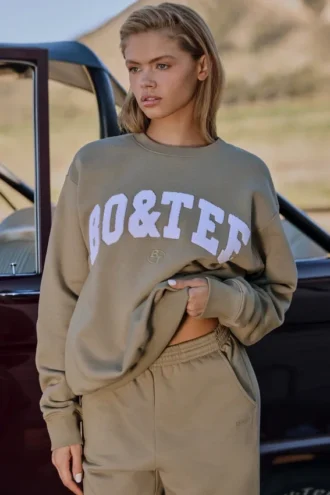 Sweat-shirt oversize à col rond en olive clair Sweat-shirt oversize à col rond en olive clair