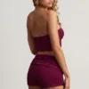 Top court bandeau Tarni à détails métalliques, couleur violet baie Top court bandeau Tarni à détails métalliques, couleur violet baie