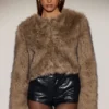 Veste courte en fausse fourrure Galaia, marron clair Veste courte en fausse fourrure Galaia, marron clair