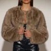 Veste courte en fausse fourrure Galaia, marron clair Veste courte en fausse fourrure Galaia, marron clair
