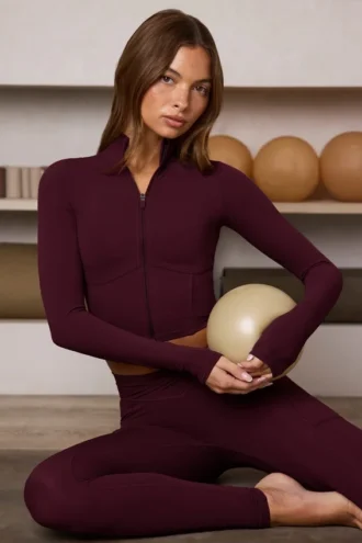 Veste courte zippée Soft Active en bordeaux
