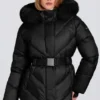 Veste de ski imperméable à capuche en fausse fourrure, couleur noire Veste de ski imperméable à capuche en fausse fourrure, couleur noire