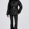Veste de ski imperméable à capuche en fausse fourrure, couleur noire Veste de ski imperméable à capuche en fausse fourrure, couleur noire