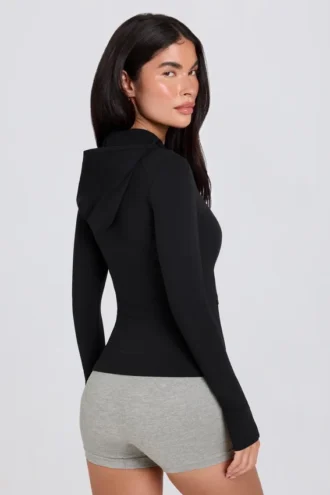 Veste mi-couche à capuche Soft Active en noir